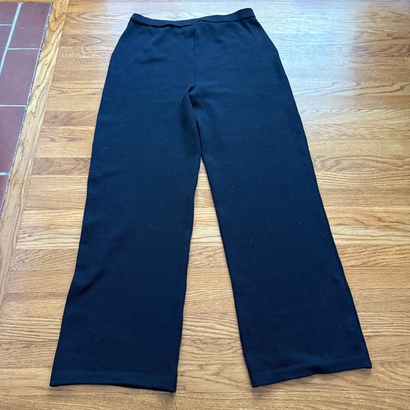 St. John black knit pull on wide leg classic pants 10 - Picture 4 of 6